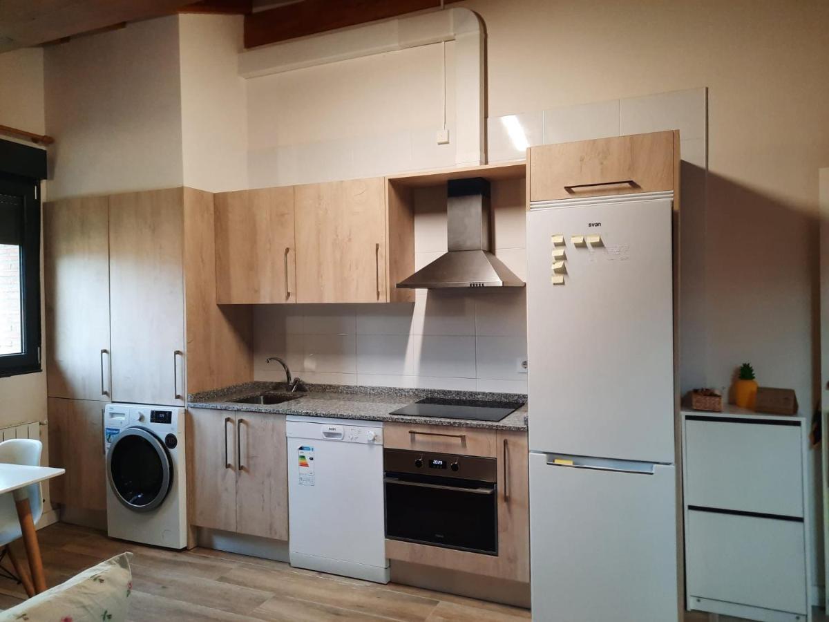 Preciosos Apartamentos A 15 Minutos De Comillas Periedo Buitenkant foto